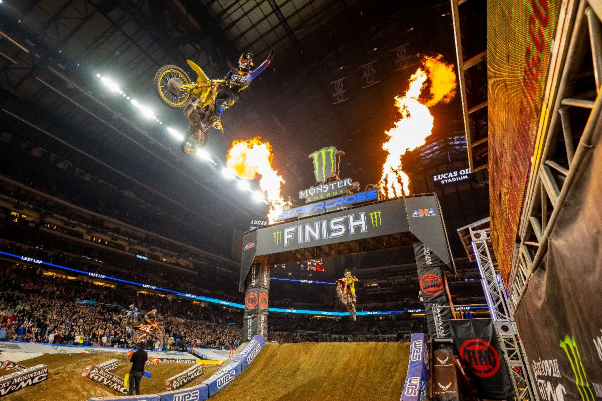 SUPERCROSS USA ROUND 9 INDIANAPOLIS VIDEO HIGHLIGHTS E CLASSIFICHE
