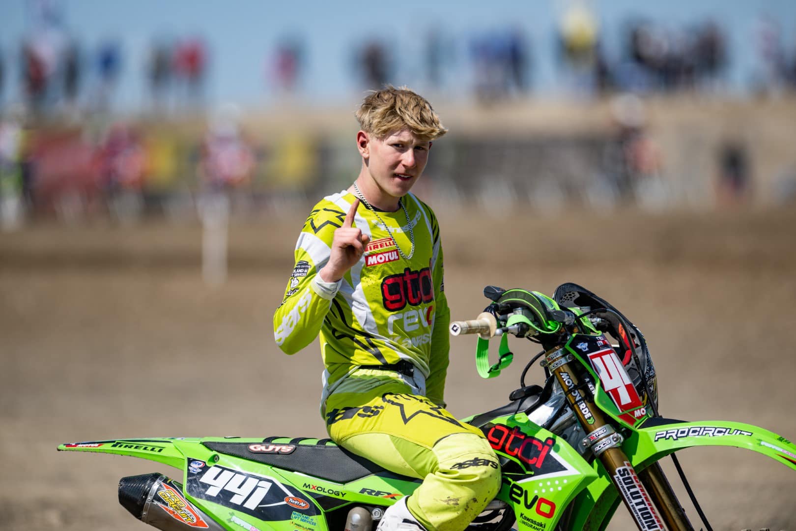 Billy Askew rimane in Kawasaki per il 2024 con DRT