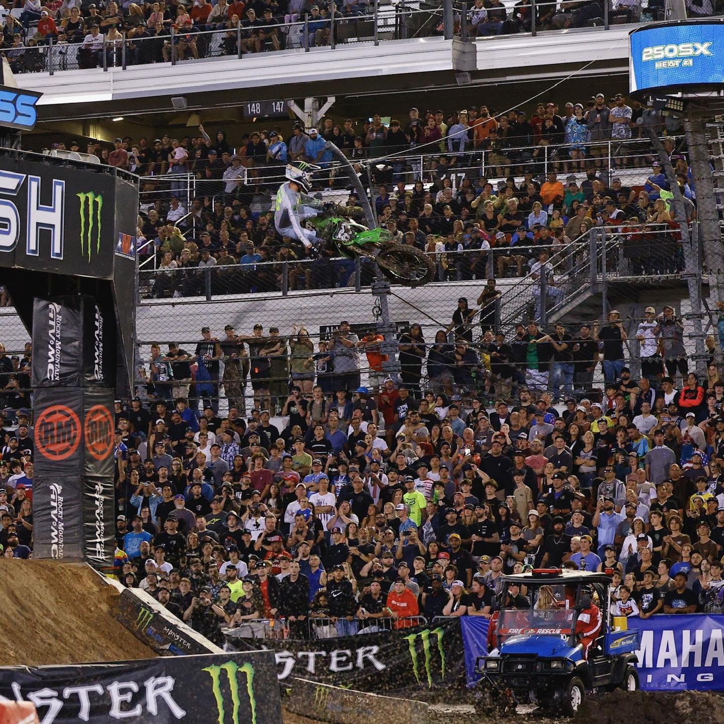 VIDEO SUPERCROSS USA ROUND 8 DAYTONA HIGHLIGHTS MXReport