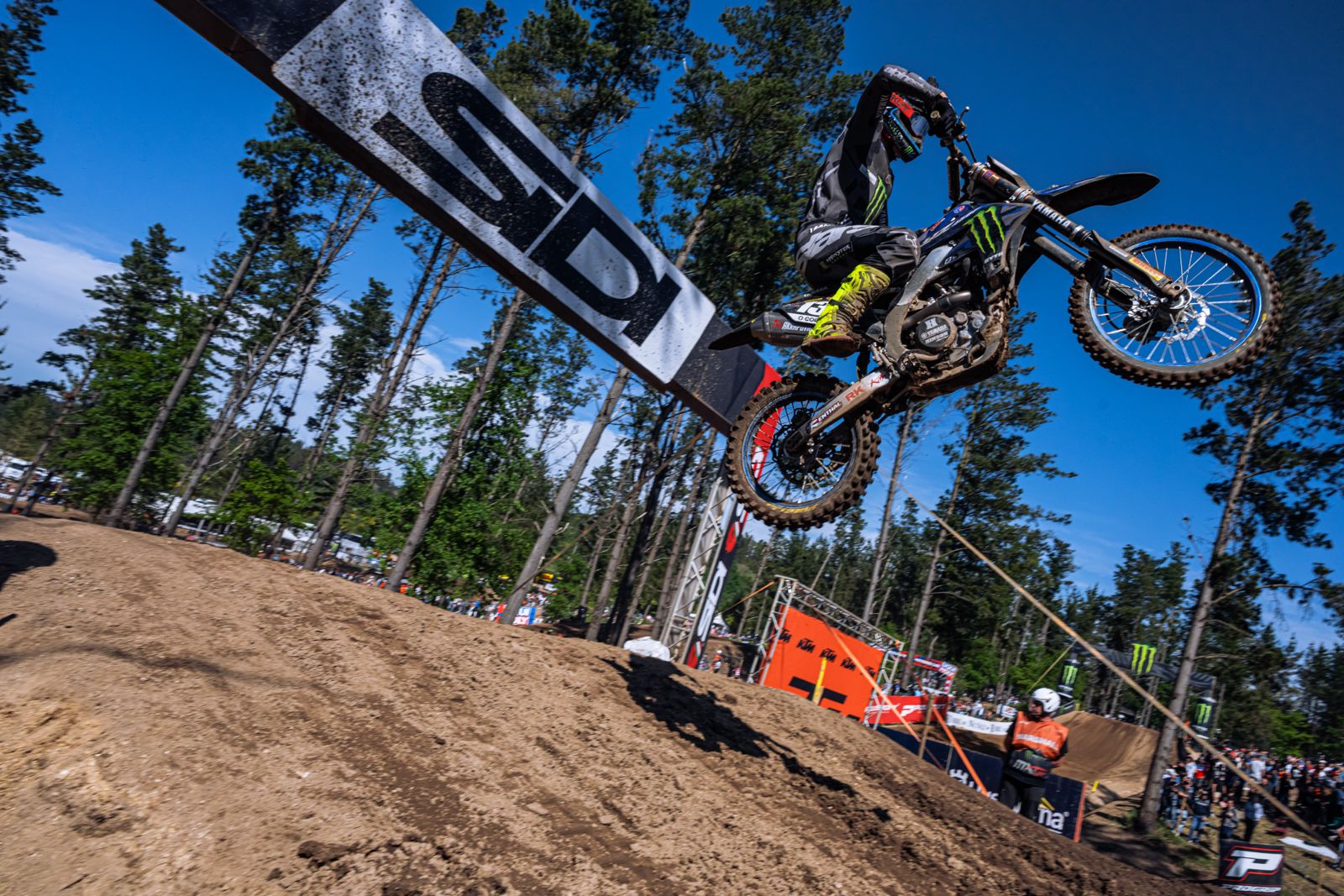 Andrea Bonacorsi caduto nella prima frazione si è rifatto con l'undicesimo in gara-2