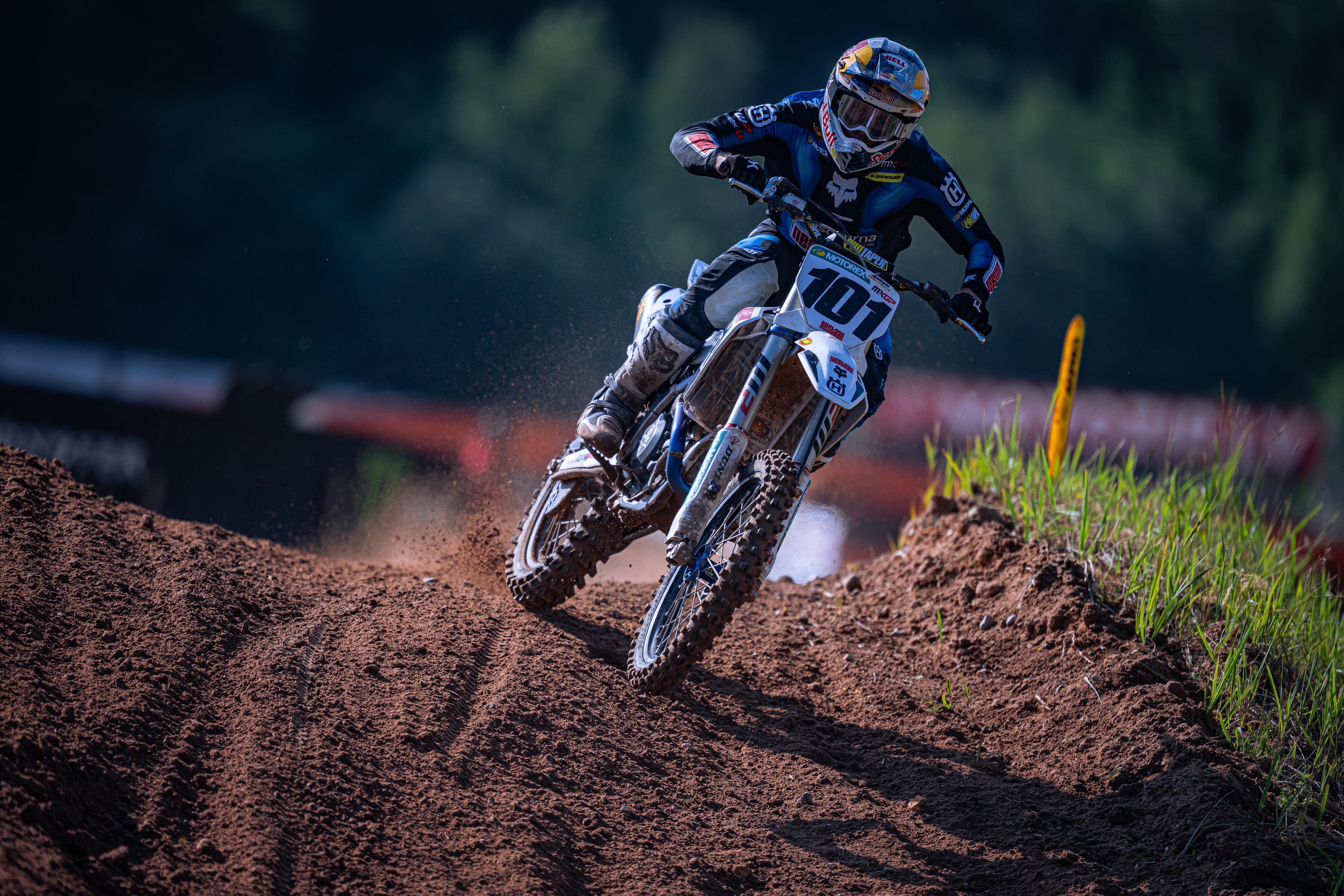 Mattia Guadagnini sfrutta l'ottima partenza per ottenere il quinto posto in qualifica MXGP