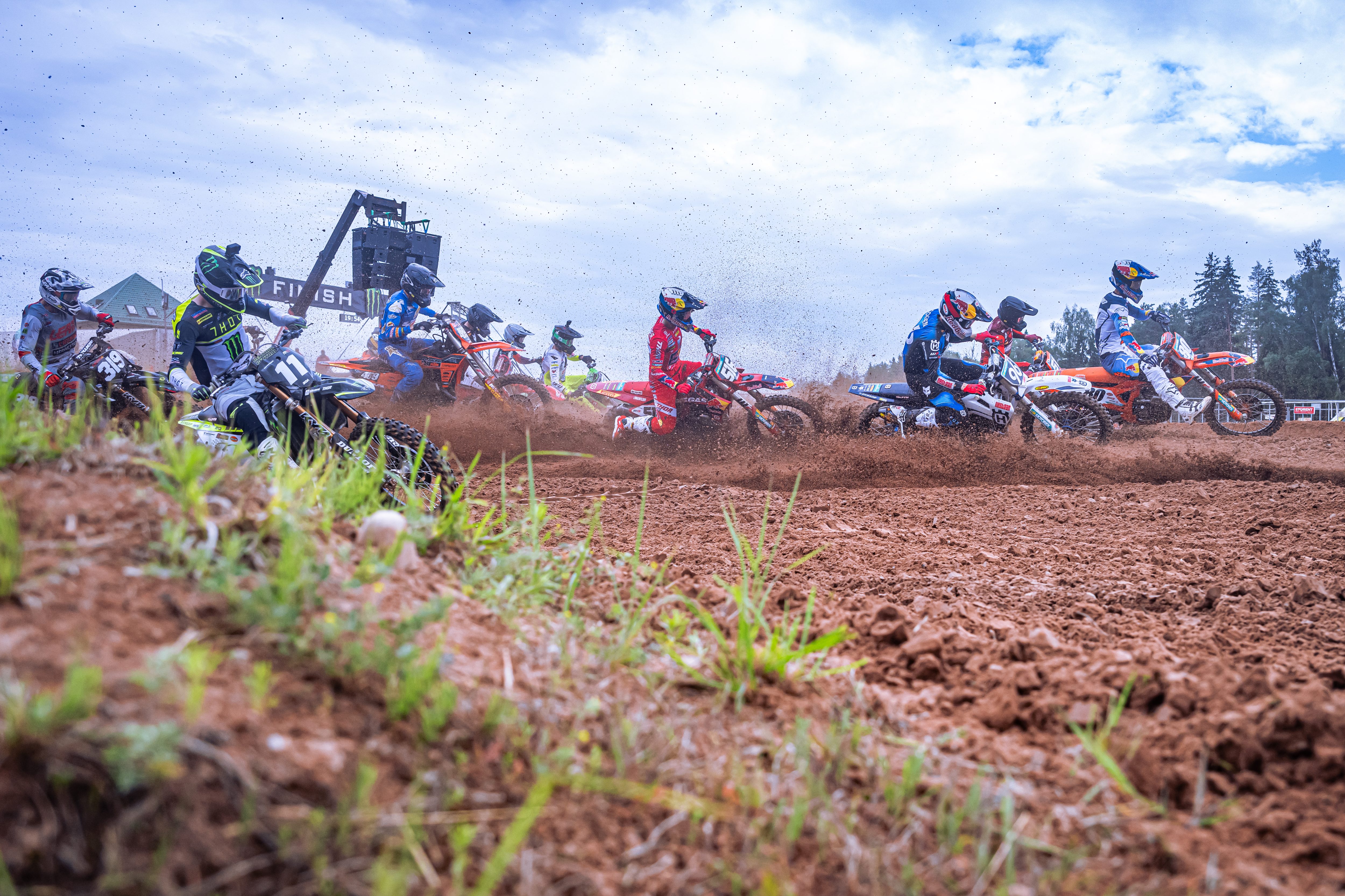partenza qualifying race MX2 Lettonia