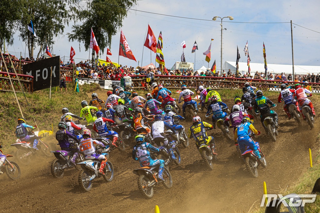 partenza gara-1 EMX2T Loket GP
