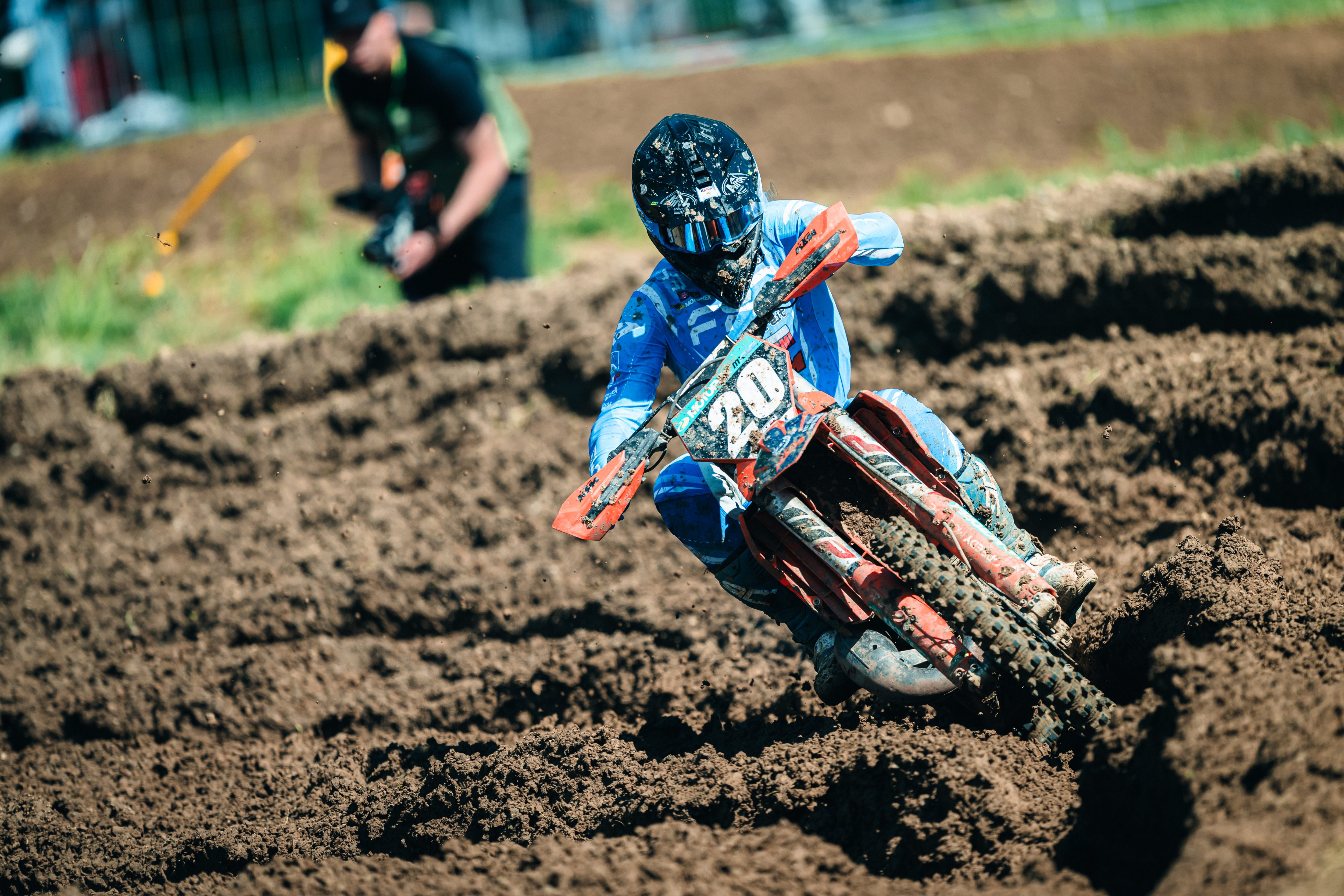 Niccolò Alvisi ha dominato gara-1 EMX125 in Svizzera