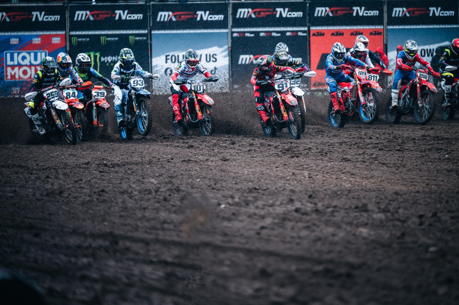 start MXGP qualifying race - Spain Lugo