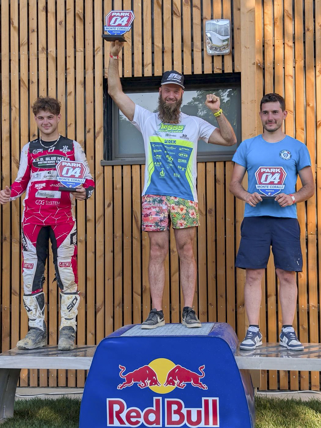 Lukas Elmer sul podio di Faenza - 1° MX1 Rider