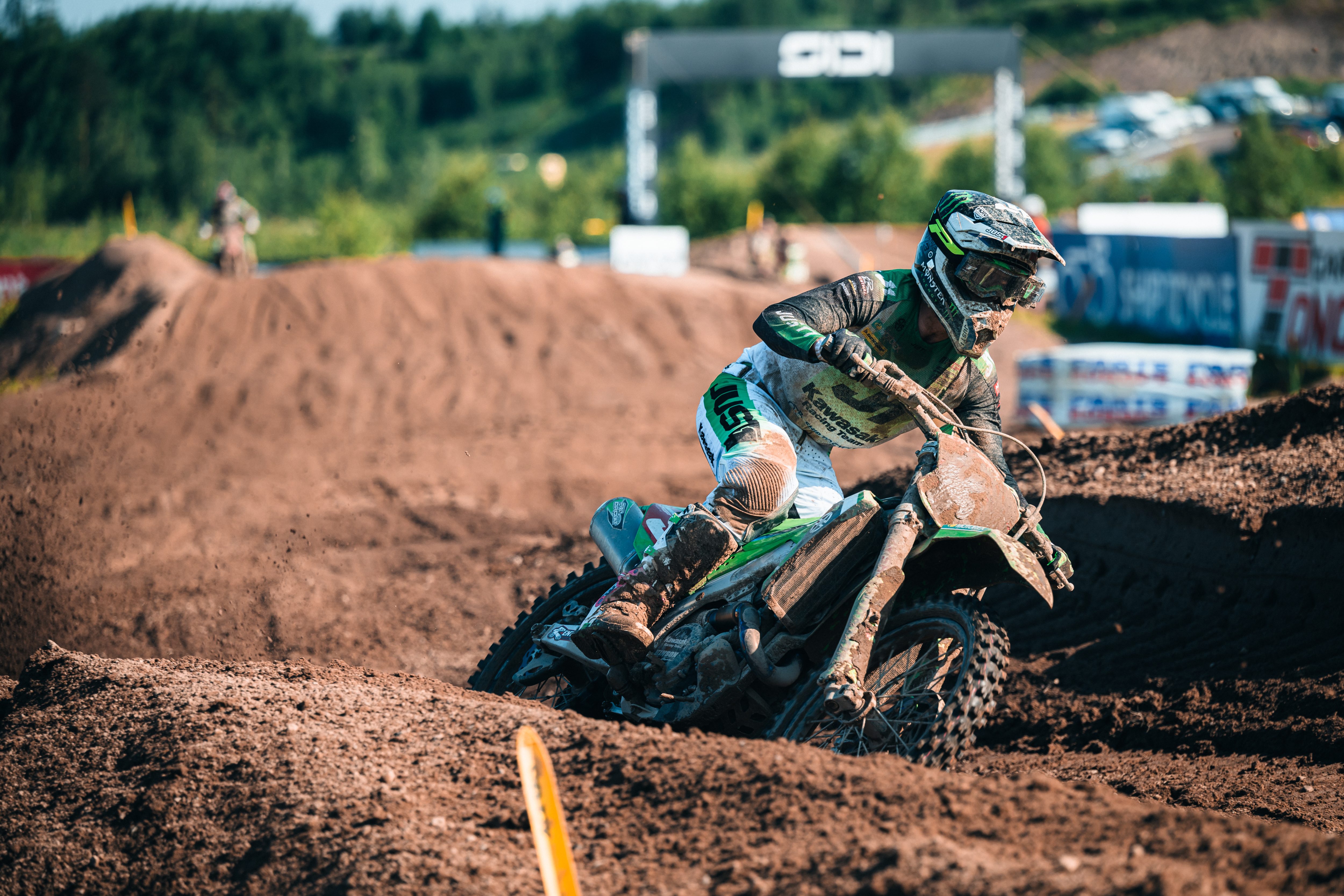 Romain Febvre mantiene la tabella rossa, ma Coenen si fa sotto minaccioso