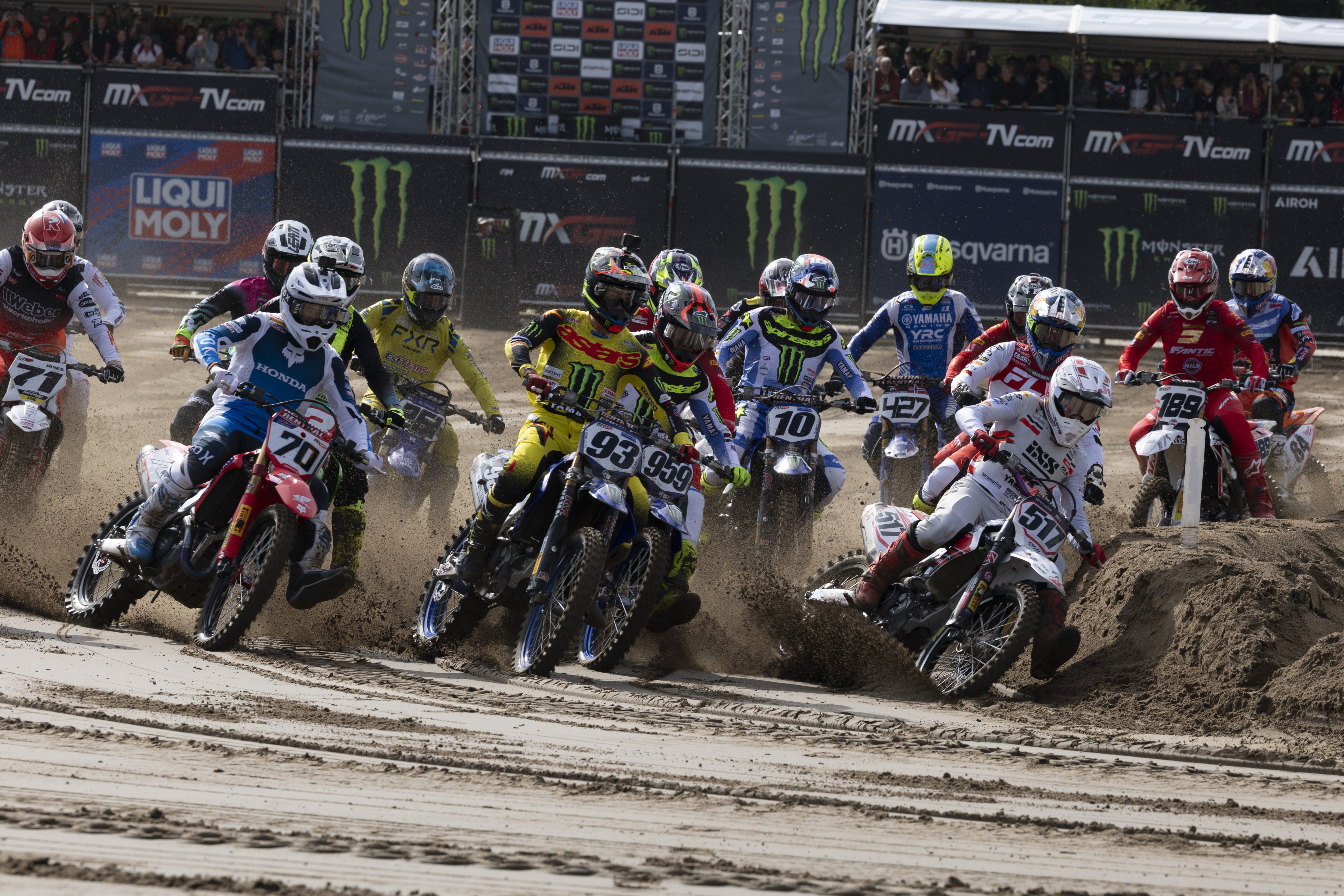 partenza della qualifying race MXGP