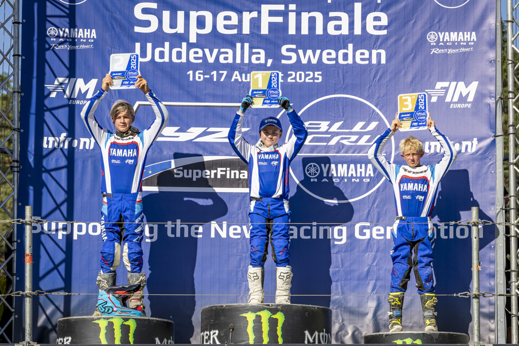 YZ85 Podium bLU cRU FIM Europe Cup