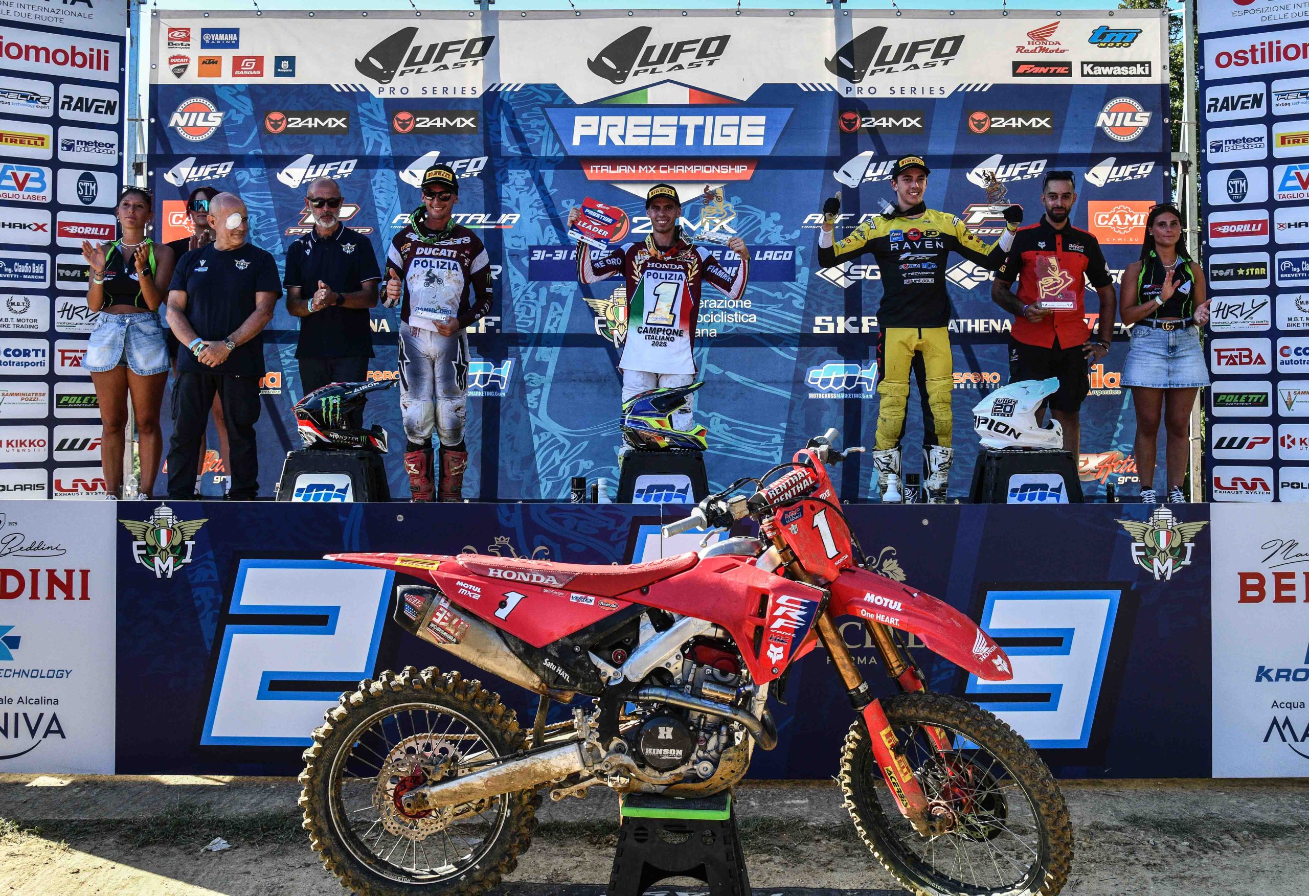 Il podio completo della MX2 a Castiglione del Lago