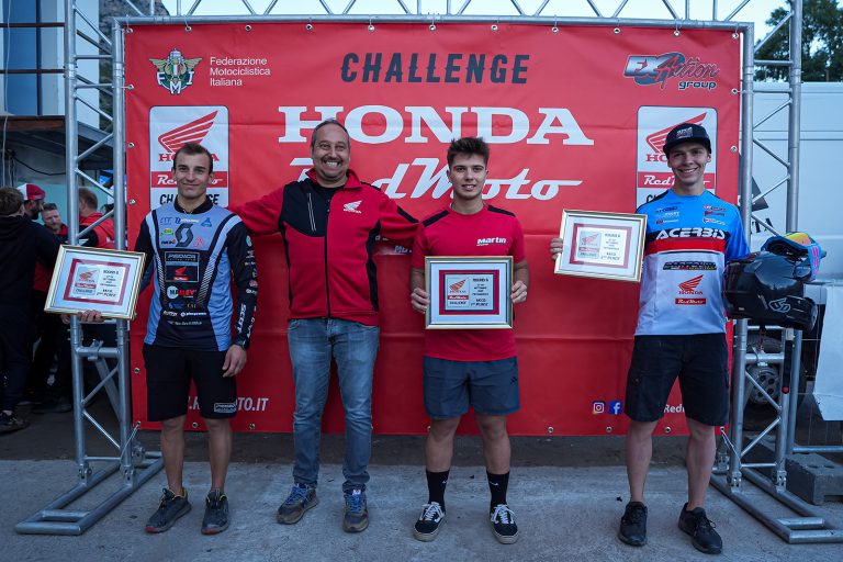 Podio Mx2 – ph. Matteo Buccarini