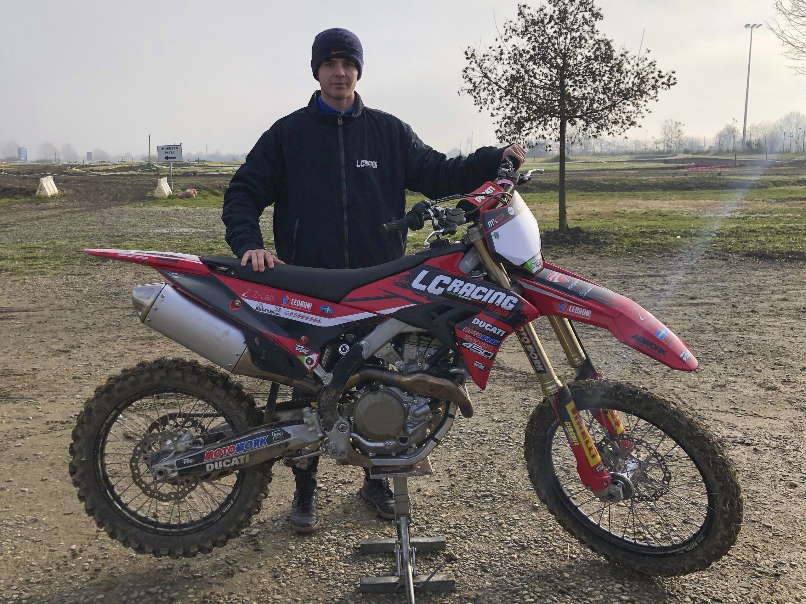 Alberto Rota con la Ducati Desmo450 MX 2026