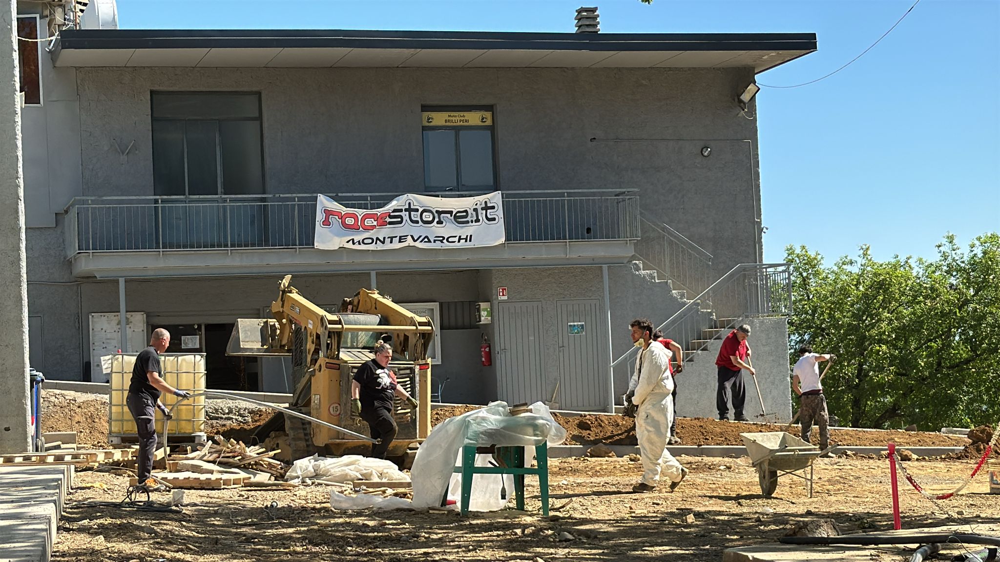 I lavori incessanti al crossodromo Miravalle di Montevarchi 