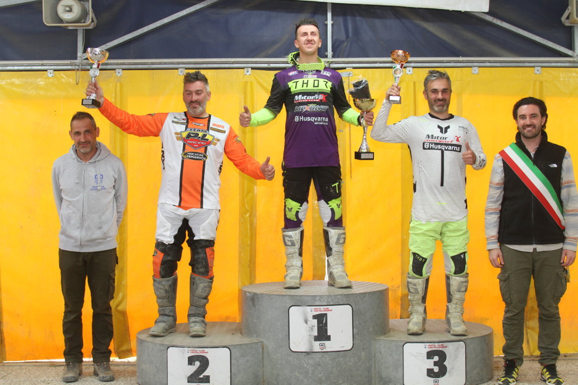 podio MX2 Veteran - regionale Castellarano