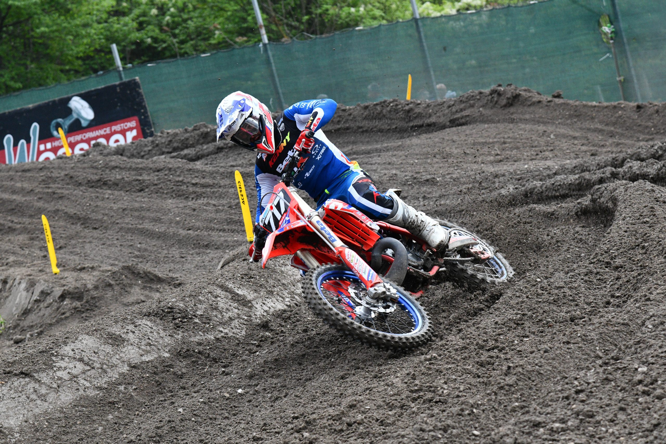 Alexis Fueri #717 ha portato la Beta 250 2t davanti a tutti al via di gara-2