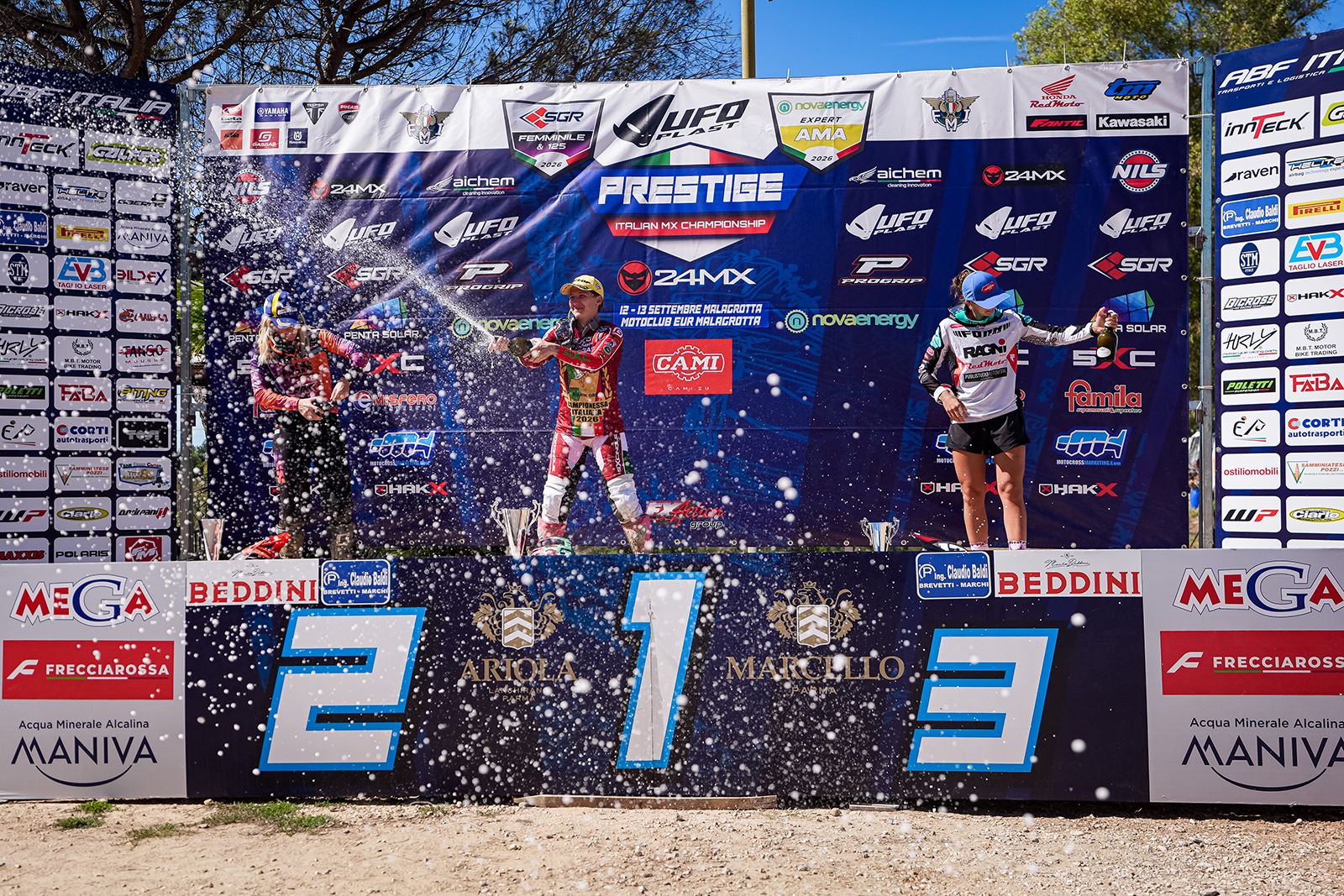 Podio Femminile Mx2 – ph. Matteo Buccarini