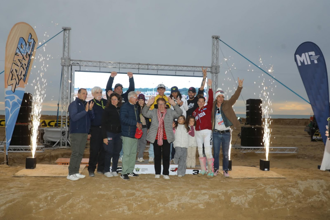 La premiazione per Massimo Zamparo (ph. 2M photorace)
