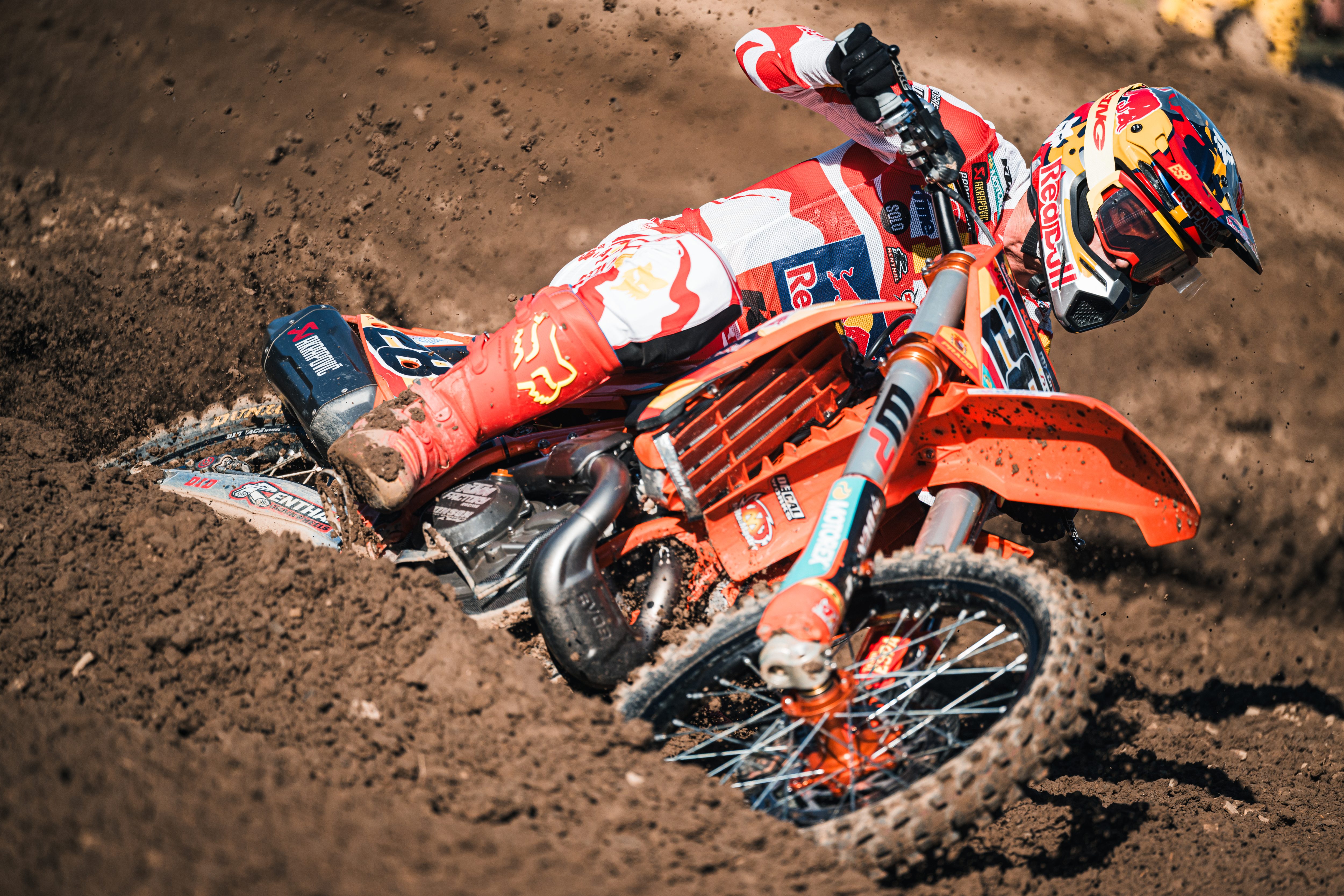 Jorge Prado ha portato la Spagna sul podio insieme a Farres e Garcia