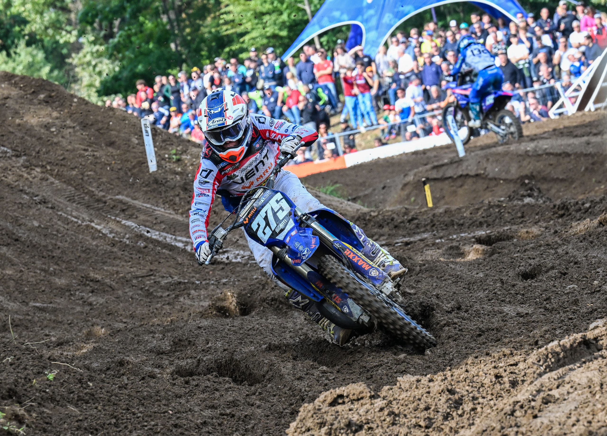 Edoardo Riganti con sullo sfondo il numero pubblico del Fast Cross