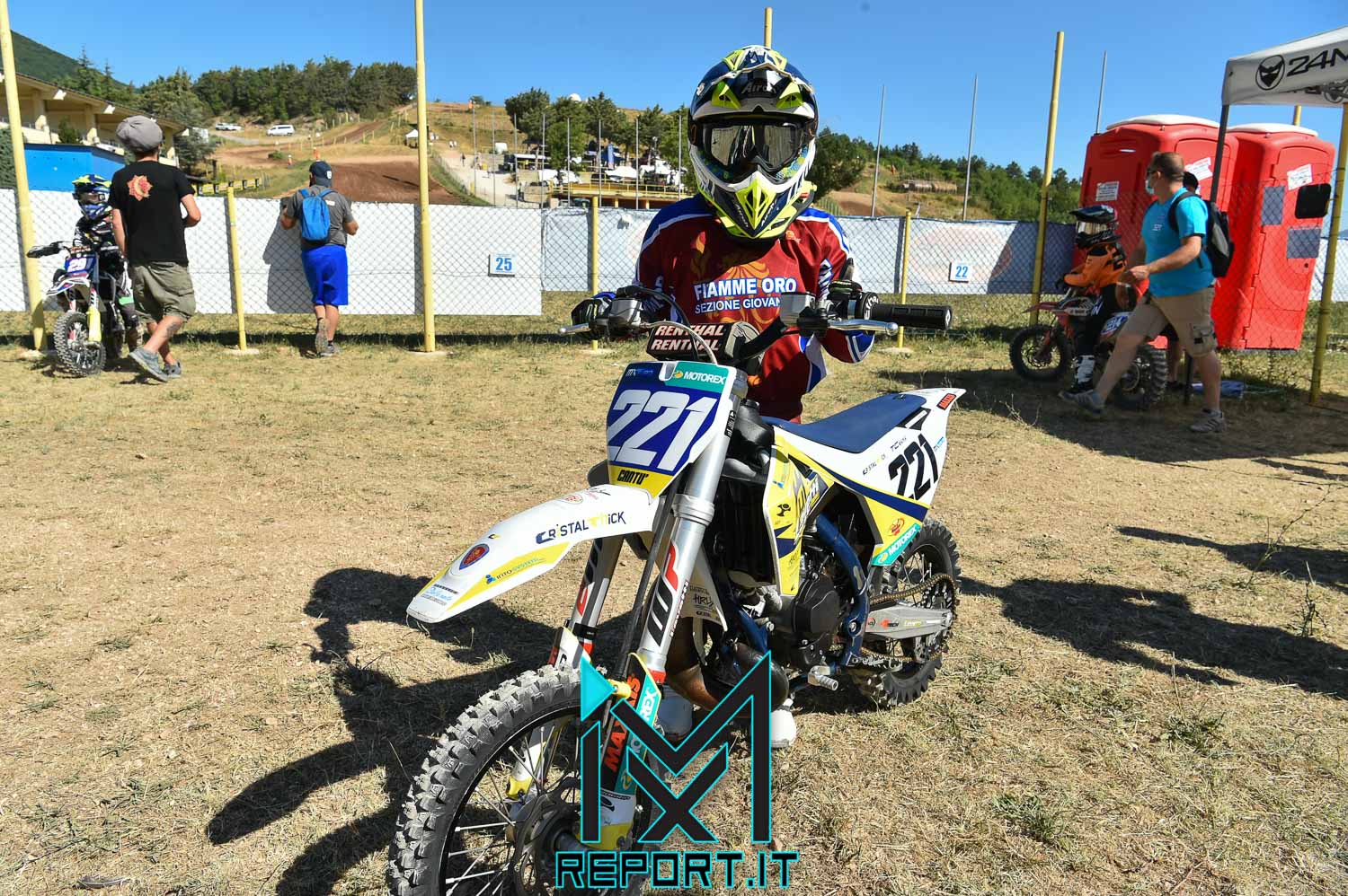 EU Mini Woman-Esanatoglia-33