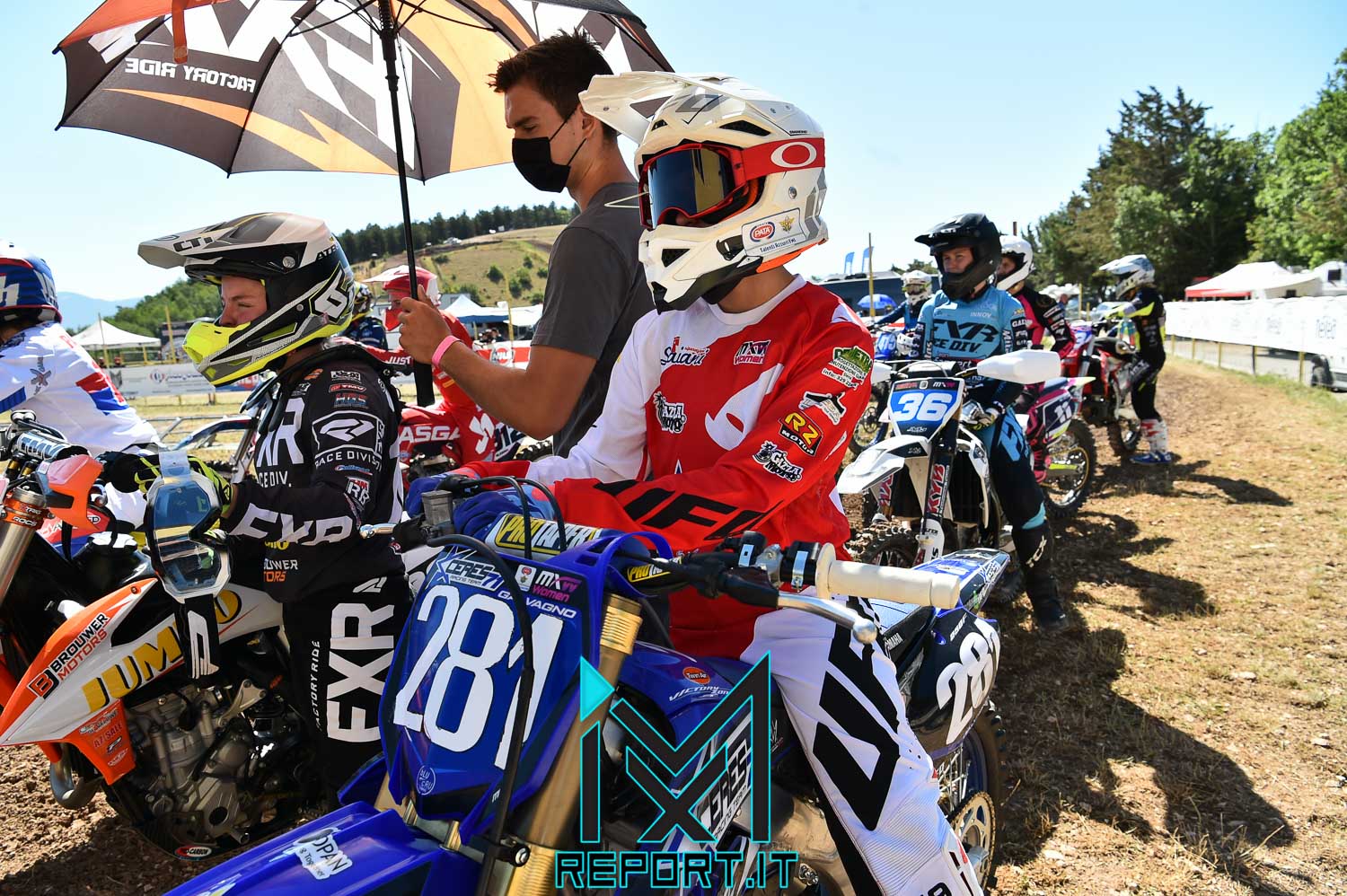 EU Mini Woman-Esanatoglia-58