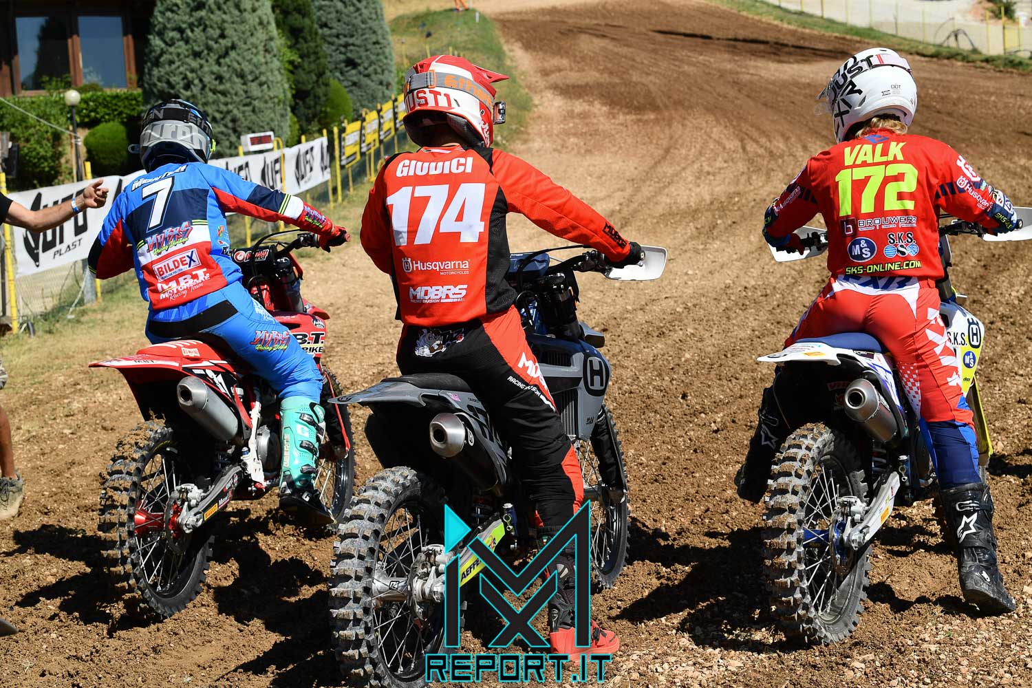 EU Mini Woman-Esanatoglia-59