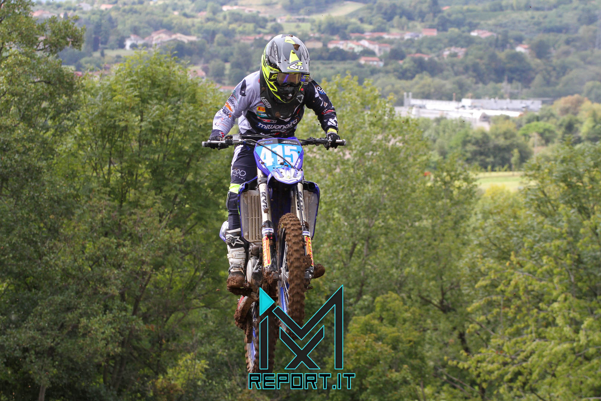 FaraSenior190921-1017