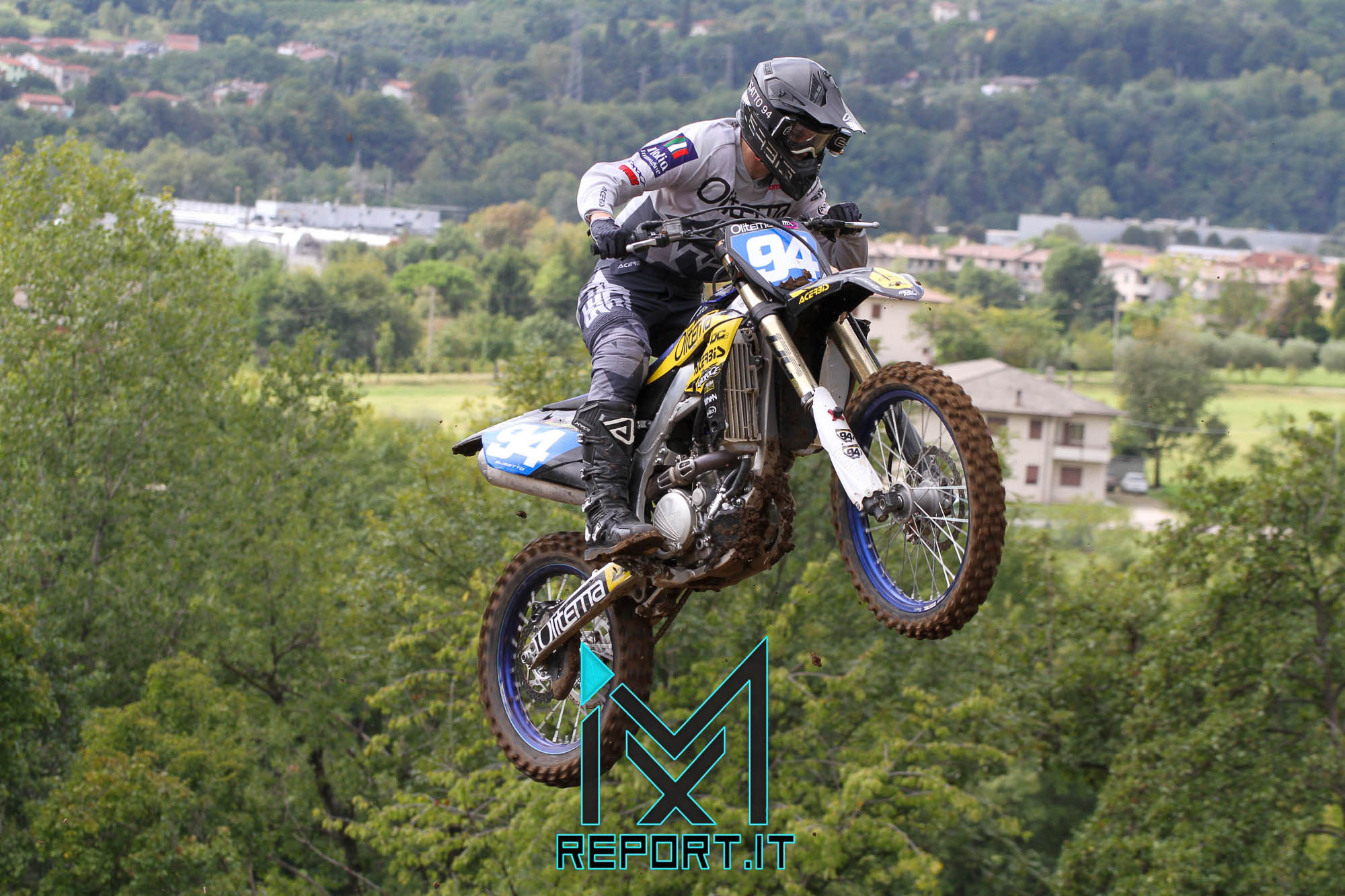 FaraSenior190921-1018