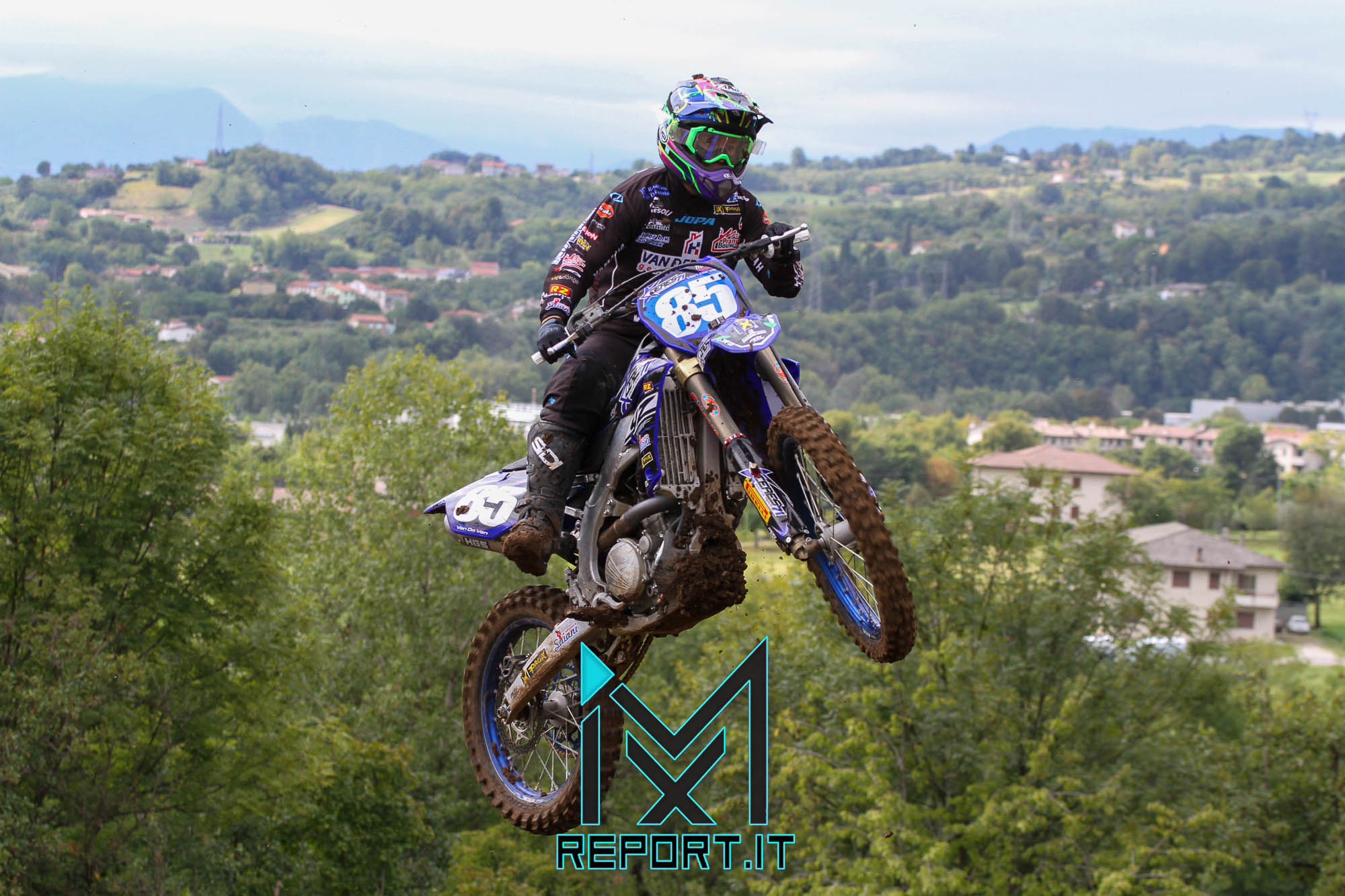 FaraSenior190921-1020