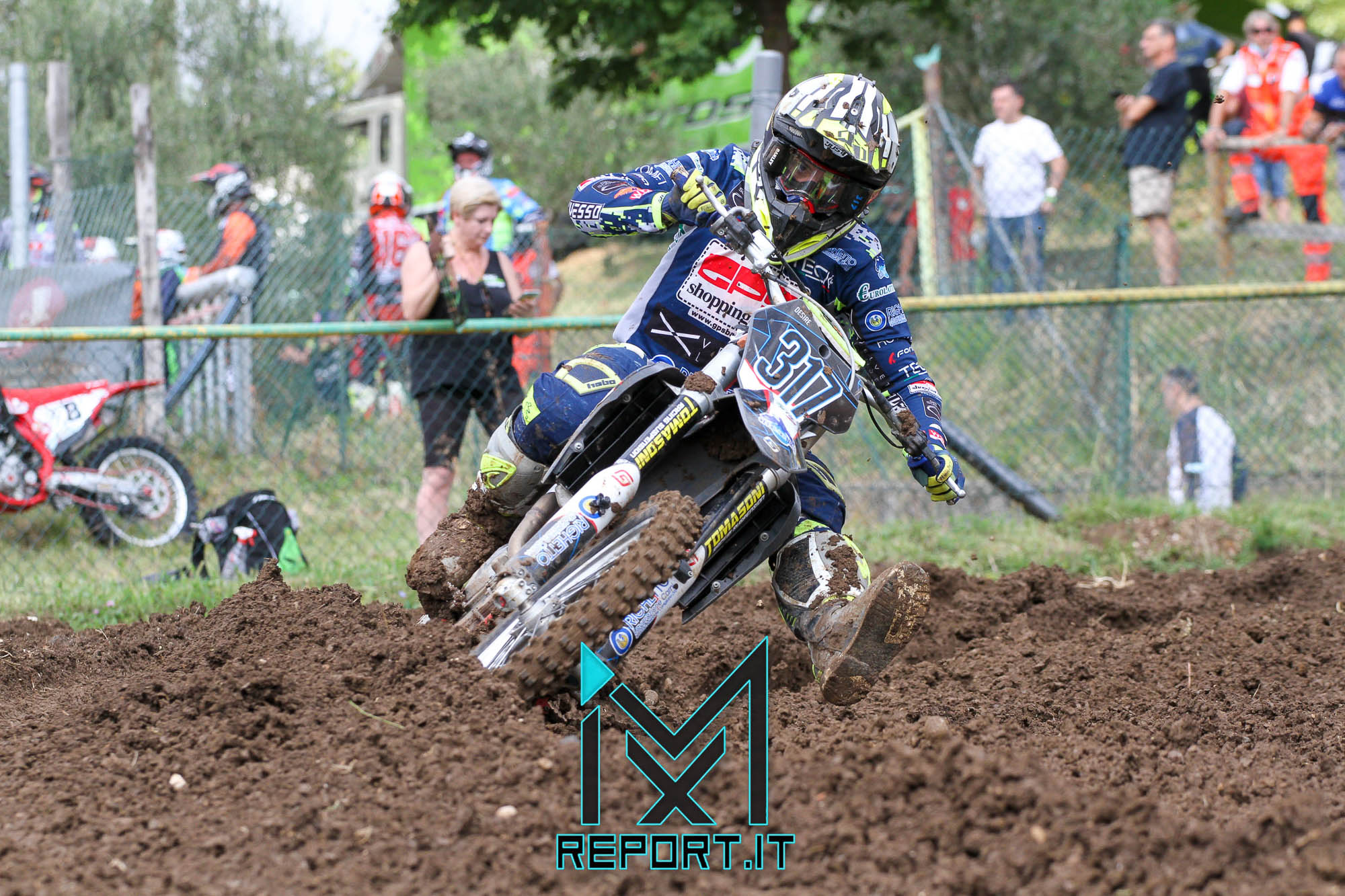 FaraSenior190921-1028