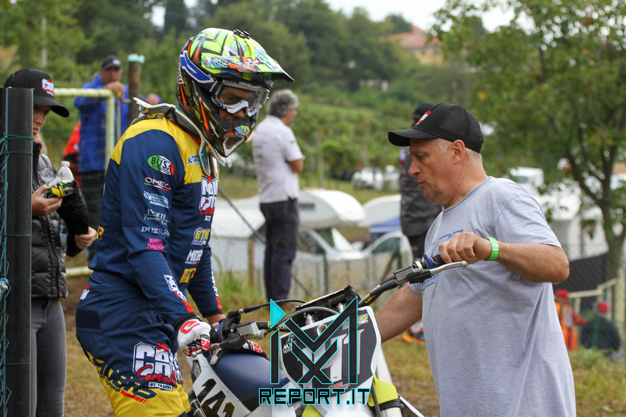 FaraSenior190921-1096