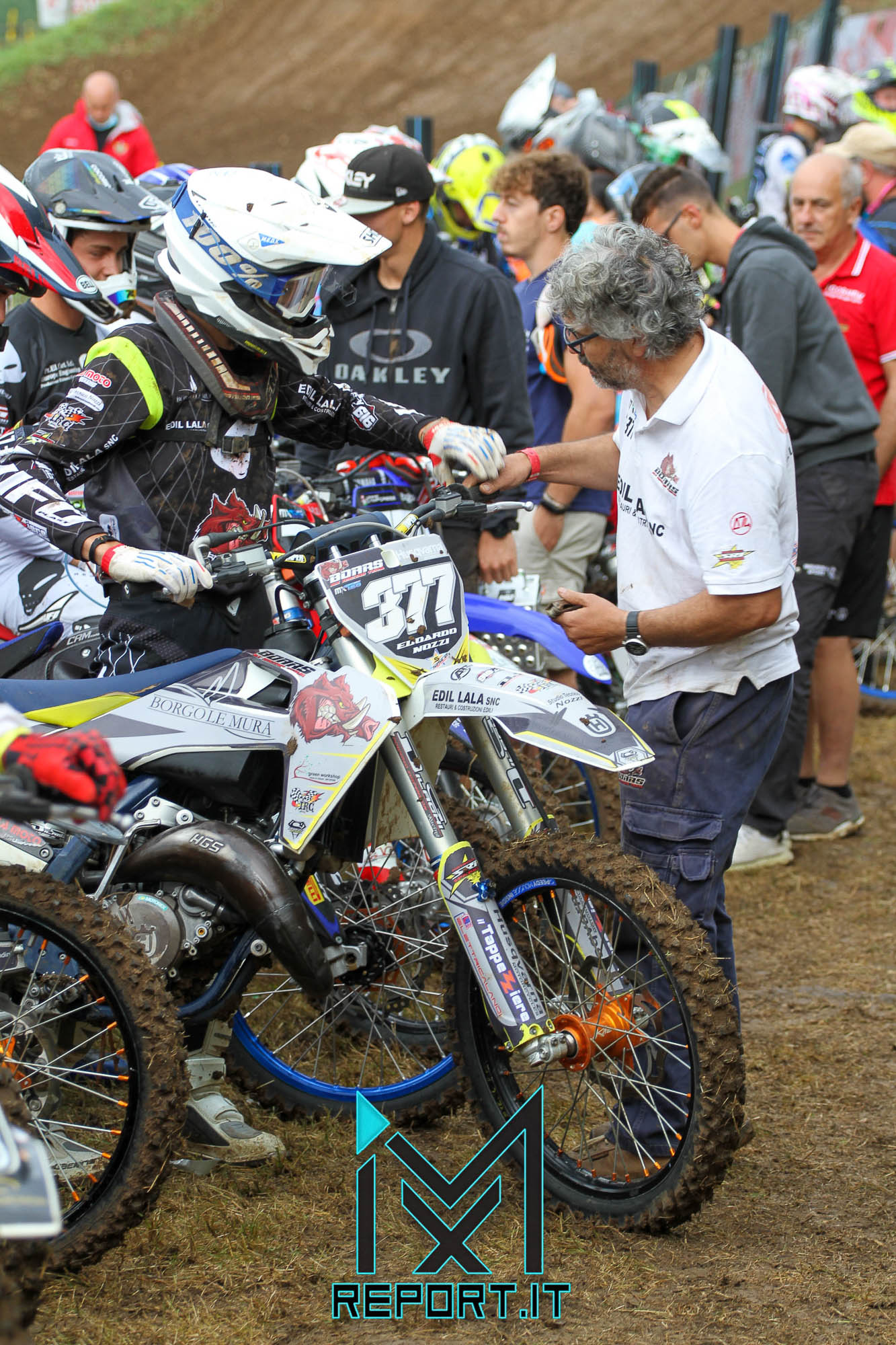 FaraSenior190921-1099