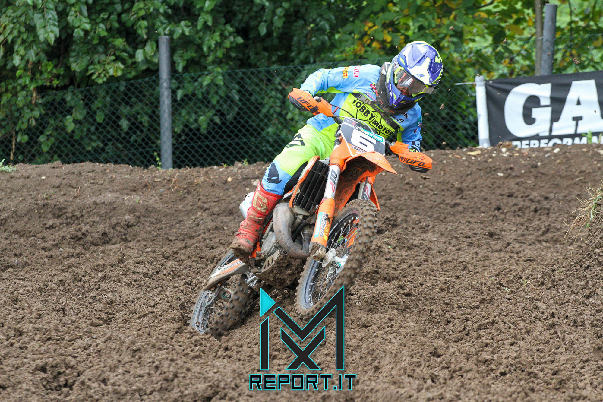 FaraSenior190921-1105