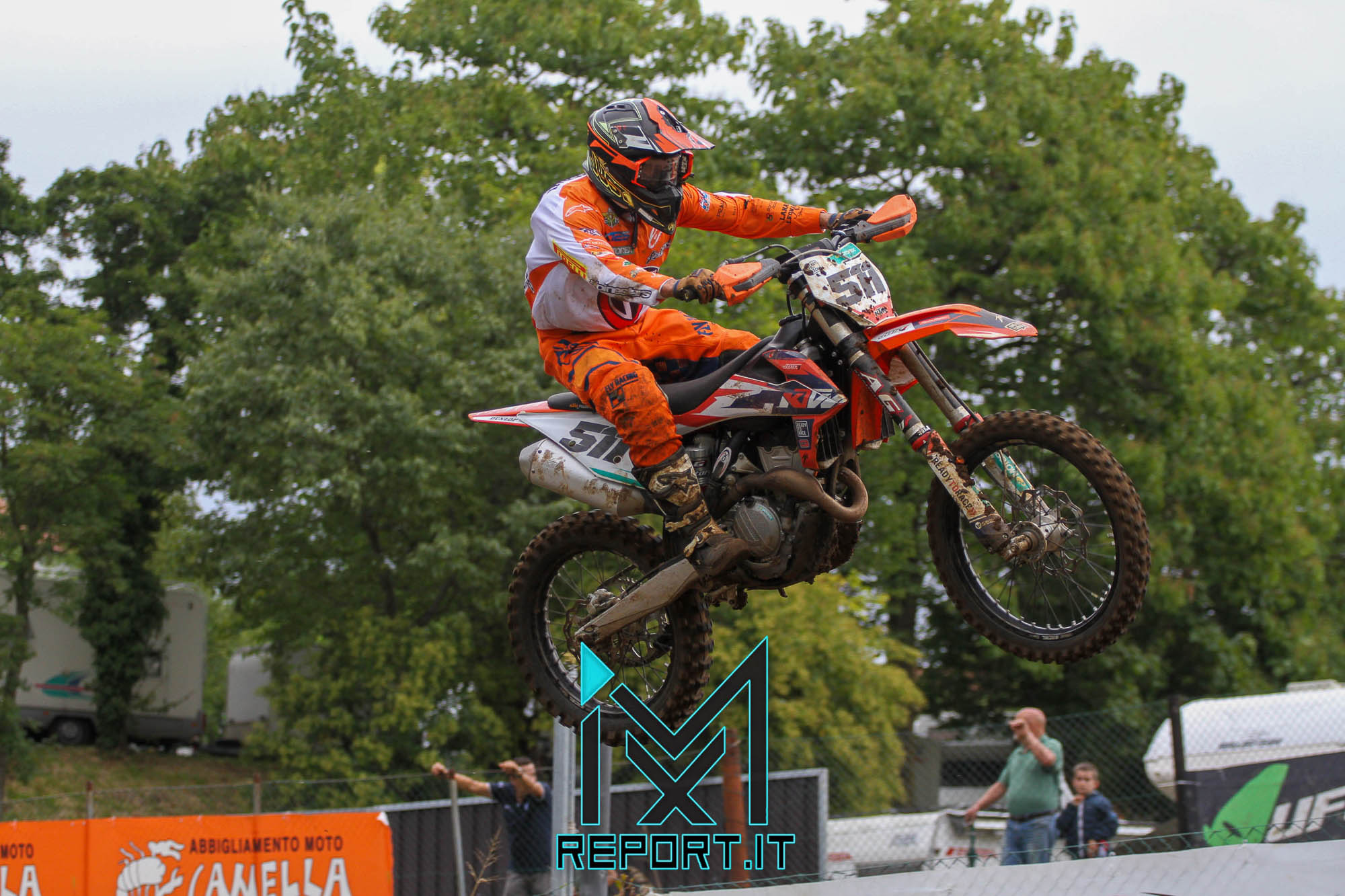 FaraSenior190921-1116