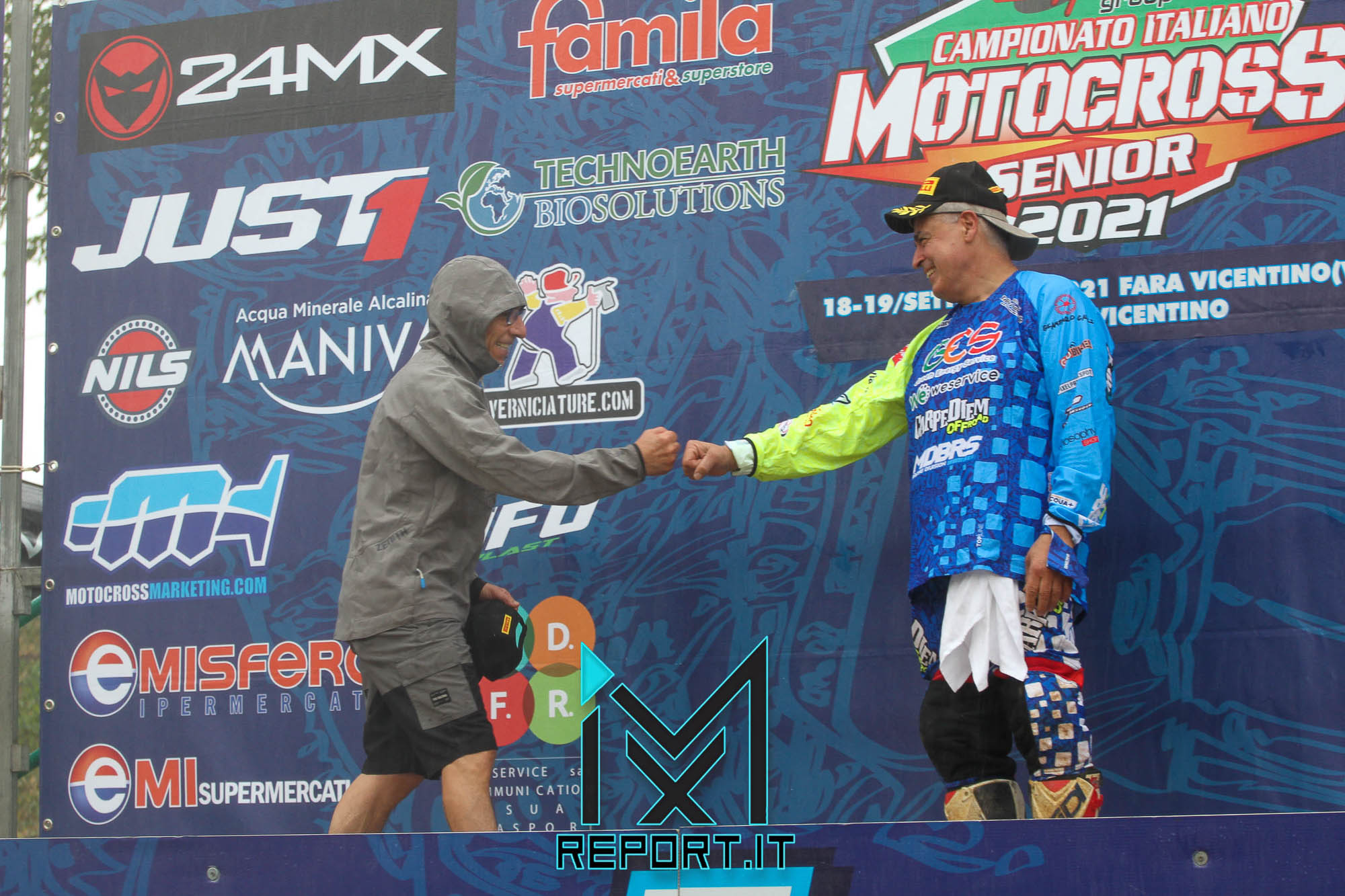 FaraSenior190921-1122